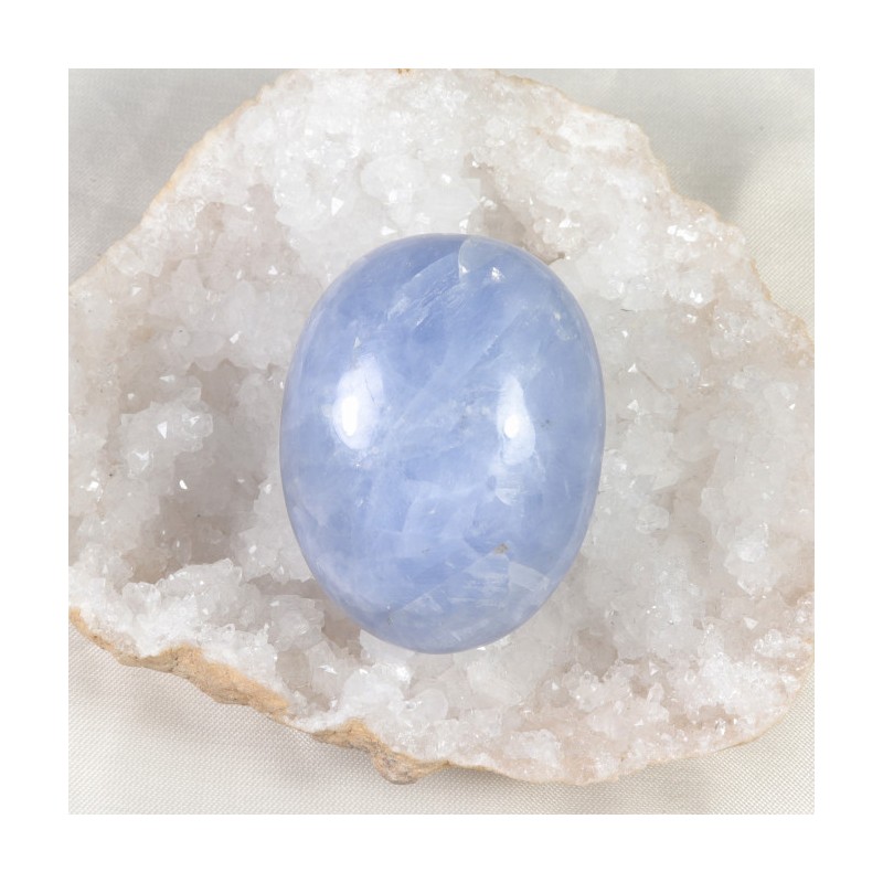 Grand galet Calcite Bleue