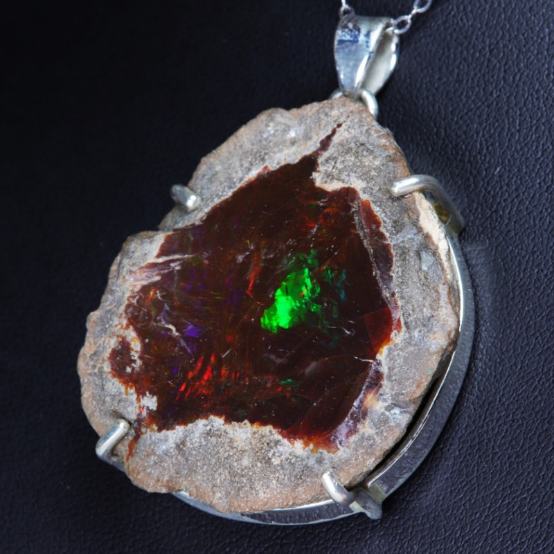 Pendentif Opale chocolat brute d'Ethiopie sertie argent 925