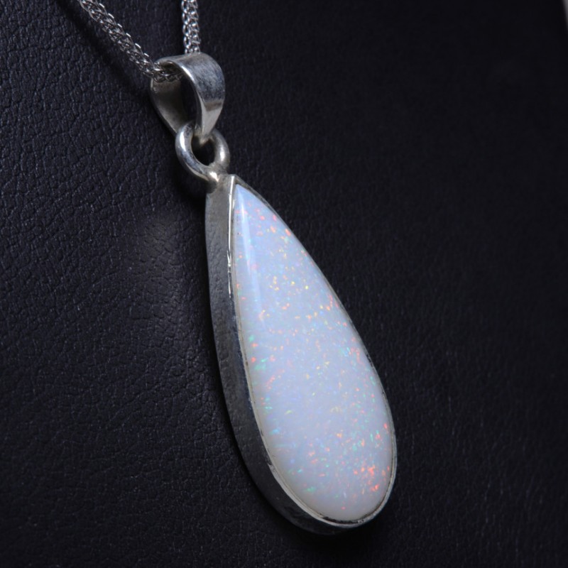 Pendentif Opale Noble d'Australie sertie argent 925