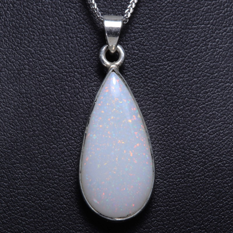 Pendentif Opale Noble d'Australie sertie argent 925
