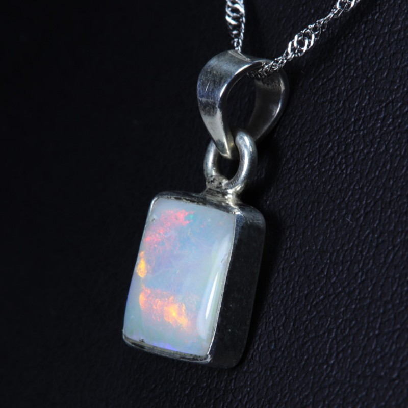 Pendentif Opale Noble d'Australie sertie argent 925