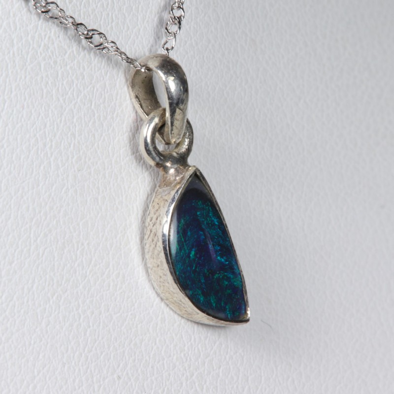 Pendentif Opale Noire d'Australie sertie argent 925