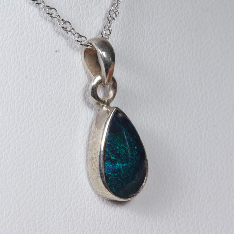 Pendentif Opale Noire d'Australie sertie argent 925