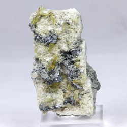 Titanite - Pakistan