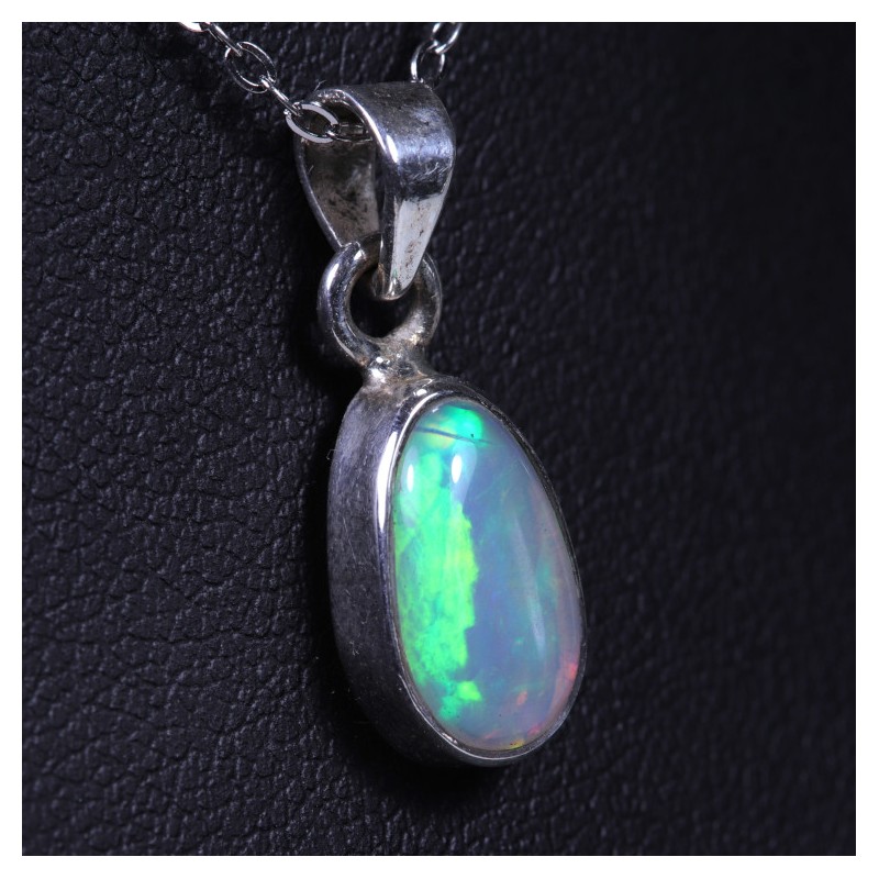 Pendentif Opale d'Ethiopie sertie argent 925