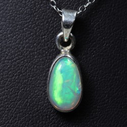Pendentif Opale d'Ethiopie sertie argent 925