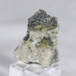 Titanite - Pakistan