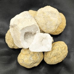 Lot de 3 Géodes de Quartz à...