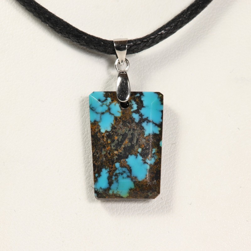 Pendentif en turquoise naturelle
