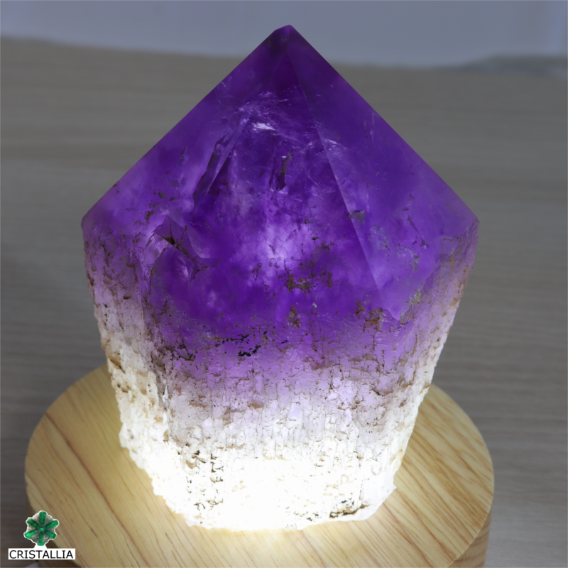 Améthyste avec lumière