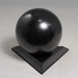 Sphère shungite avec son socle 6.4 cm