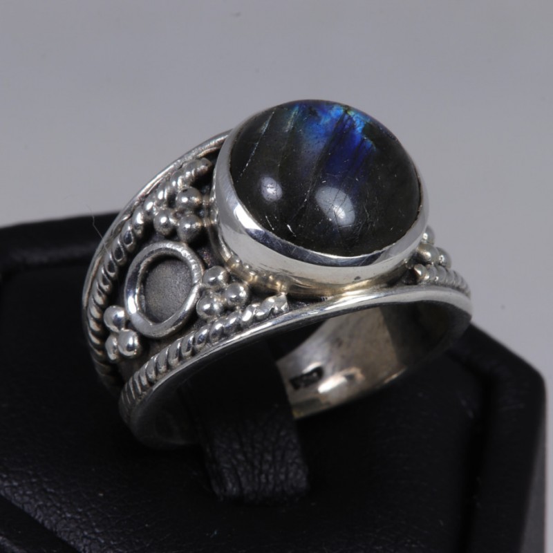 Labradorite serti argent