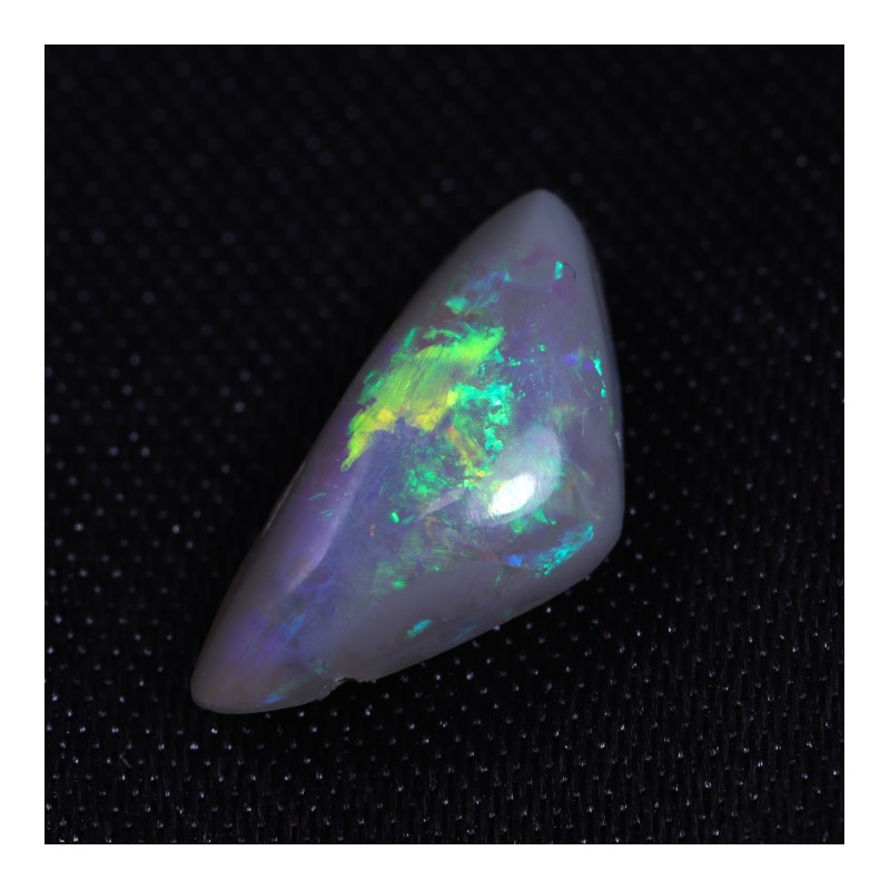 Opale noble - Lightning Ridge, Australie