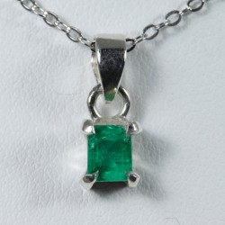 Pendentif serti argent 925 - Emeraude