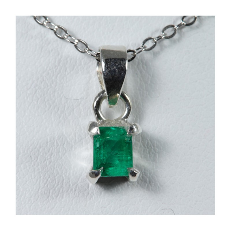 Pendentif serti argent 925 - Emeraude