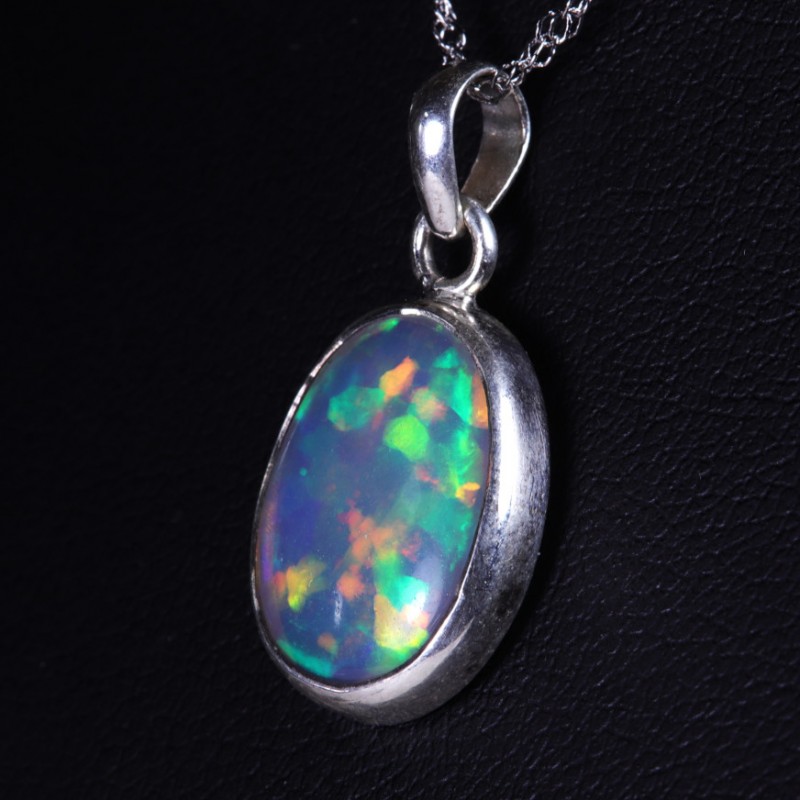 Pendentif Opale d'Ethiopie sertie argent 925