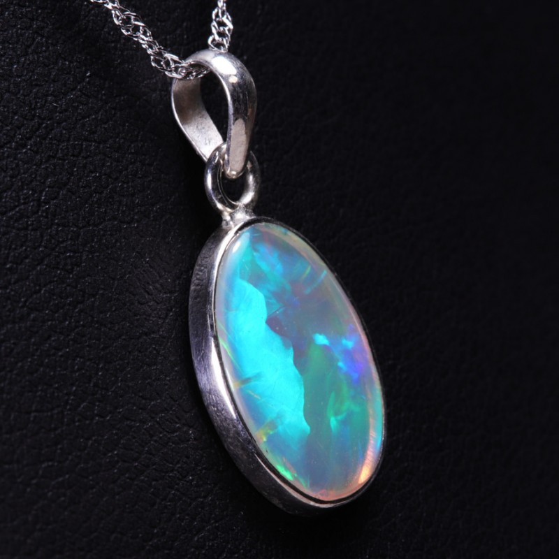 Pendentif Opale d'Ethiopie sertie argent 925